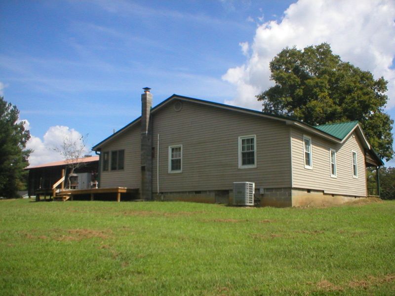 216 Co Rd 520, Englewood, TN 37329