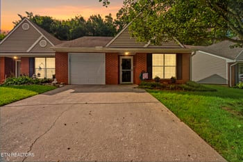 216 Dalton Place Way, Knoxville, TN 37912