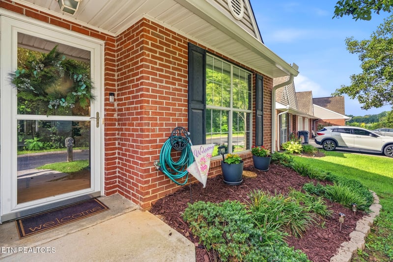 216 Dalton Place Way, Knoxville, TN 37912