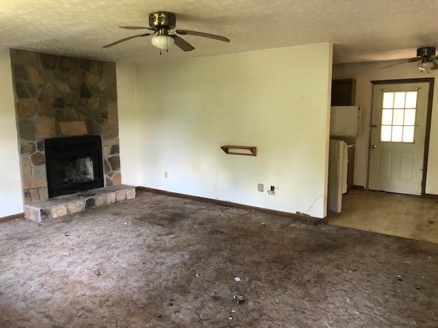 216 Graves Hollow Rd, Maynardville, TN 37807