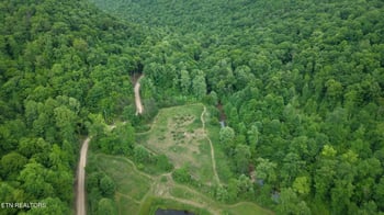 216 Lower Capuchin Rd, Winfield, TN 37892