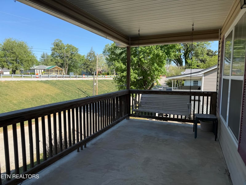 216 N Cross St, Oneida, TN 37841