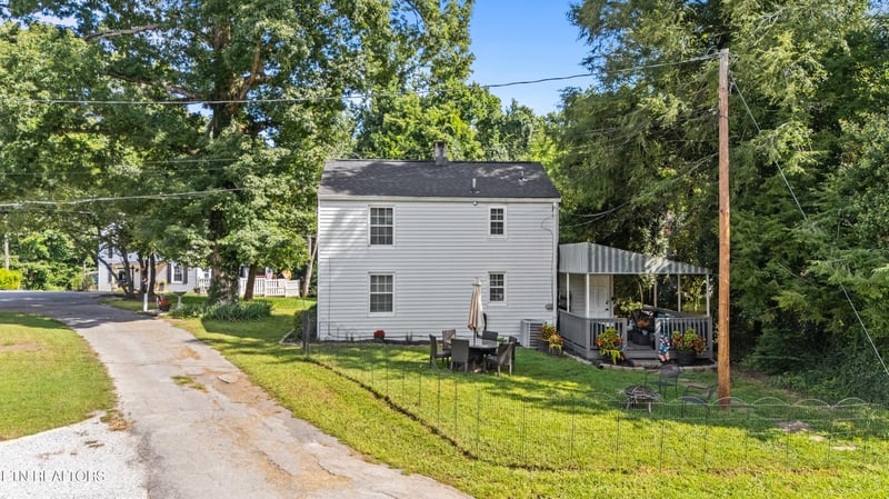 216 Oak Rd, Norris, TN 37828
