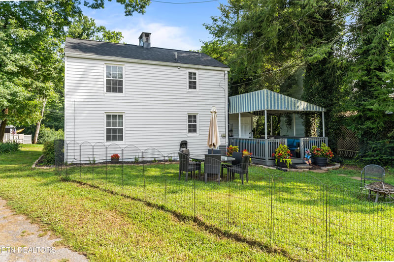 216 Oak Rd, Norris, TN 37828