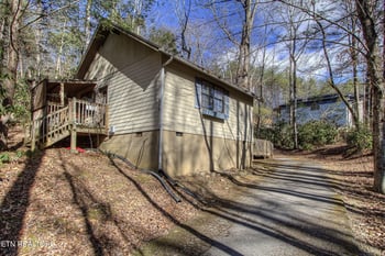 216 Whaley Dr, Gatlinburg, TN 37738