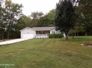 2162 Ona Rd, Crossville, TN 38572