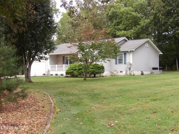 2162 Ona Rd, Crossville, TN 38572
