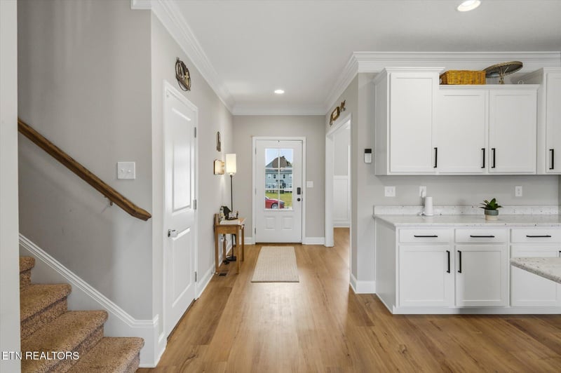 2162 Tributary Dr, Sevierville, TN 37876
