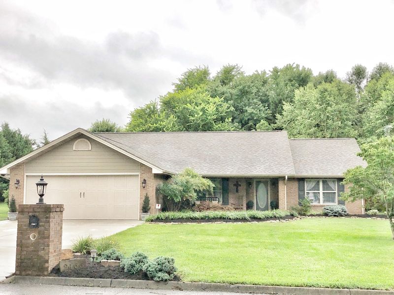 2166 Shaconage Trl, Sevierville, TN 37876