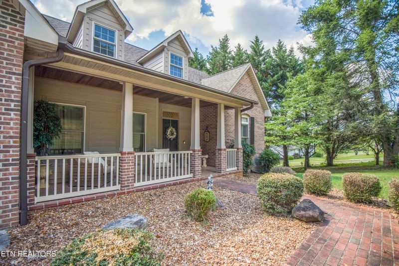 2167 Sugar Grove Valley Rd, Harriman, TN 37748