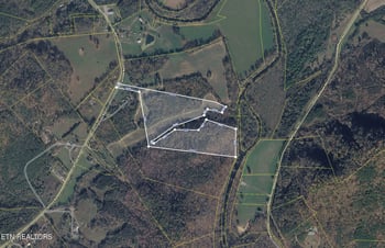 2168 Fairview Rd, Tellico Plains, TN 37385