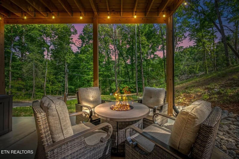 2169 Newt Huff Ln, Sevierville, TN 37862