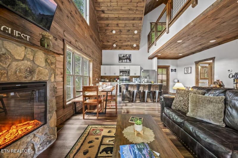 2169 Newt Huff Ln, Sevierville, TN 37862