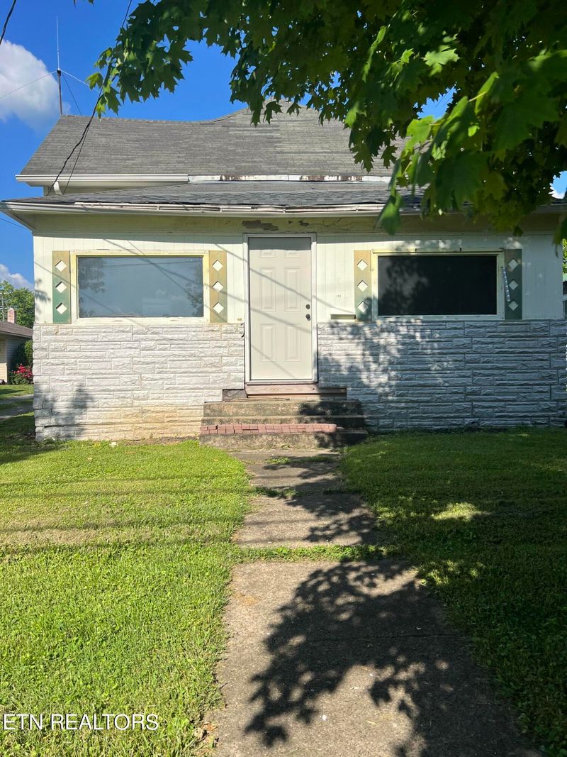 217 Athens Pike, Etowah, TN 37331
