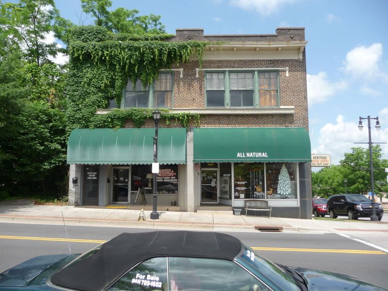217 E Broadway Ave, Maryville, TN 37804
