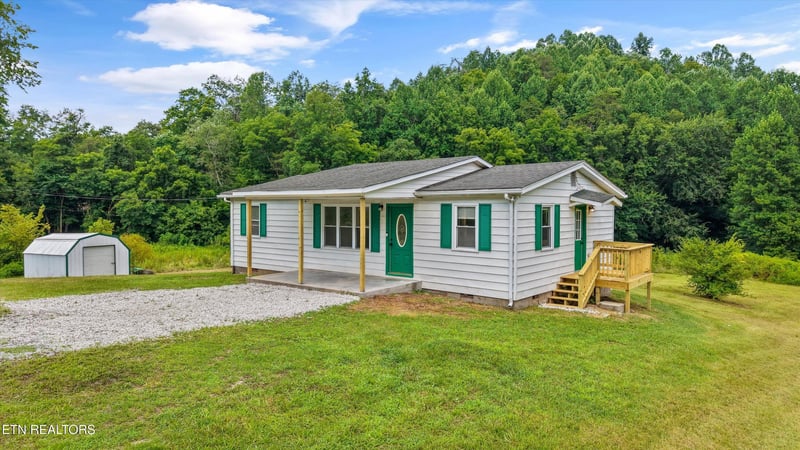 217 Highway 370, Luttrell, TN 37779