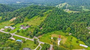 217 Highway 370, Luttrell, TN 37779