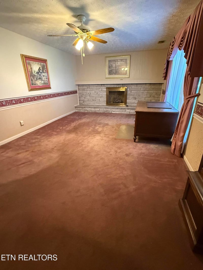 217 Madora Dr, Powell, TN 37849