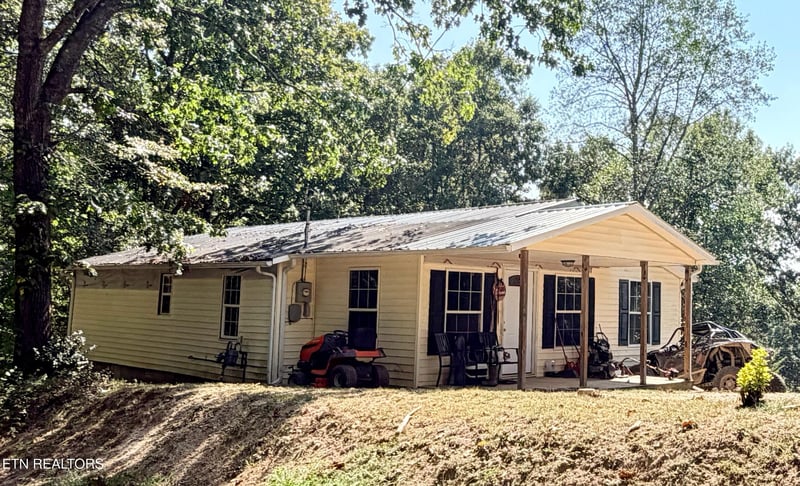 217 Mountain View Rd, Robbins, TN 37852