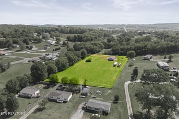 217 Oakland Rd, Sweetwater, TN 37874