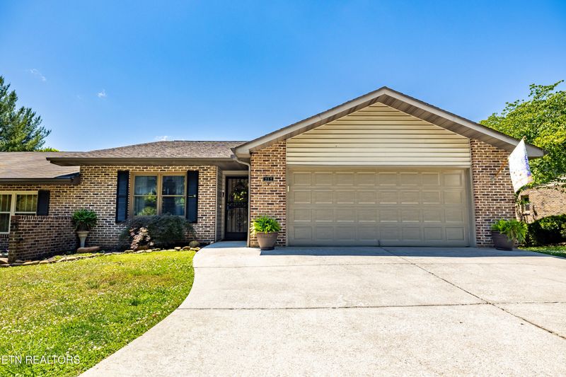 217 Villa Dr, Seymour, TN 37865