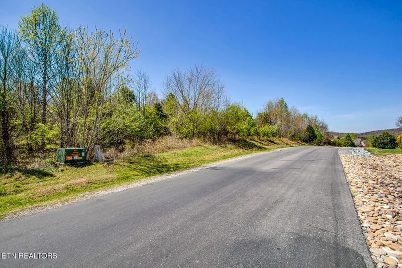 217 Walelu Tr, Vonore, TN 37885