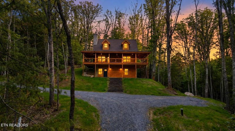 2171 Bause Watson Ln, Gatlinburg, TN 37738