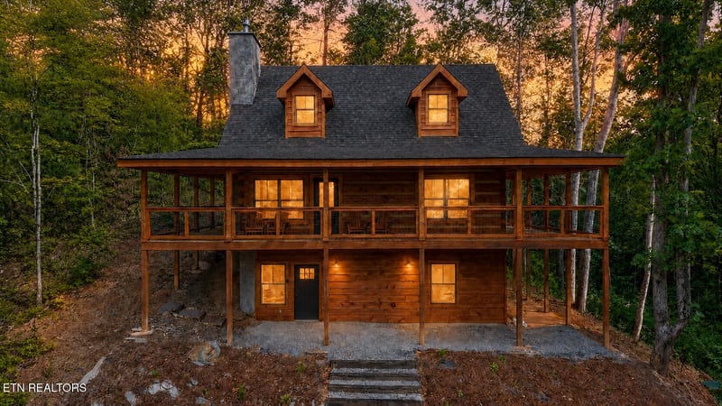 2171 Bause Watson Ln, Gatlinburg, TN 37738