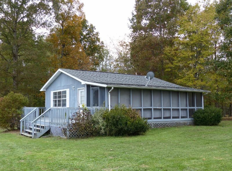2176 Leffle Webb Rd, Crossville, TN 38572