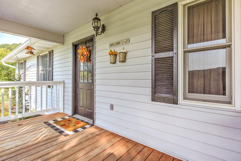 218 Beaver Tr, Kingston, TN 37763