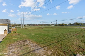 218 Christin Dr, Clinton, TN 37716