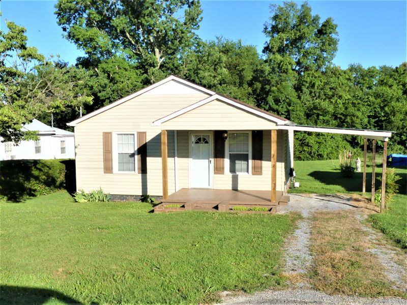 218 Pond St, Englewood, TN 37329