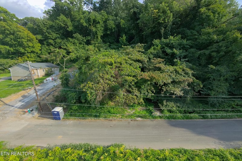 218 Shipman Dr, Knoxville, TN 37918