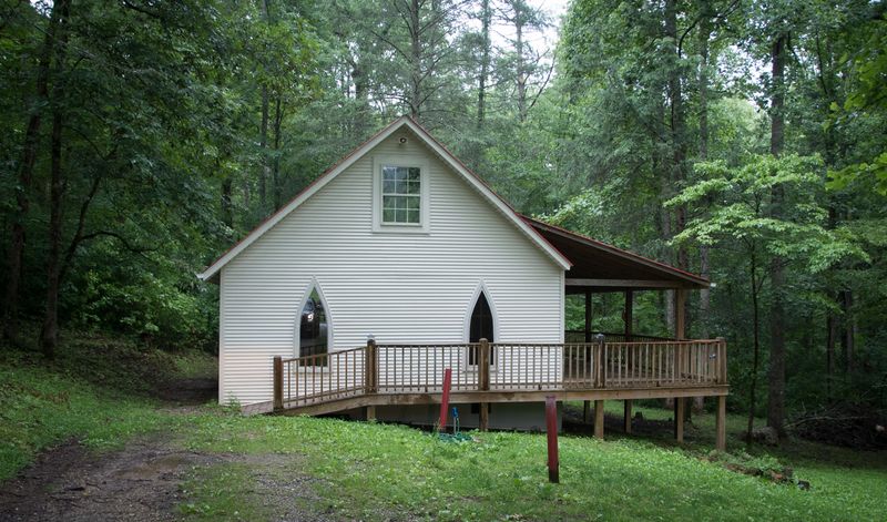 218 Tom Henry Rd, Townsend, TN 37882