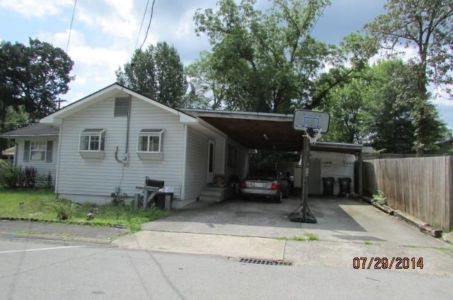 218 W Fairview Rd, Oak Ridge, TN 37830