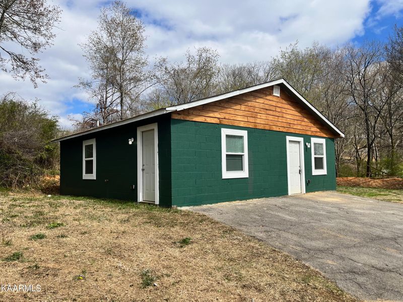 2180 Browder Hollow Rd, Lenoir City, TN 37771