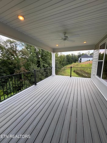 219 Bittersweet Ln, Lenoir City, TN 37771