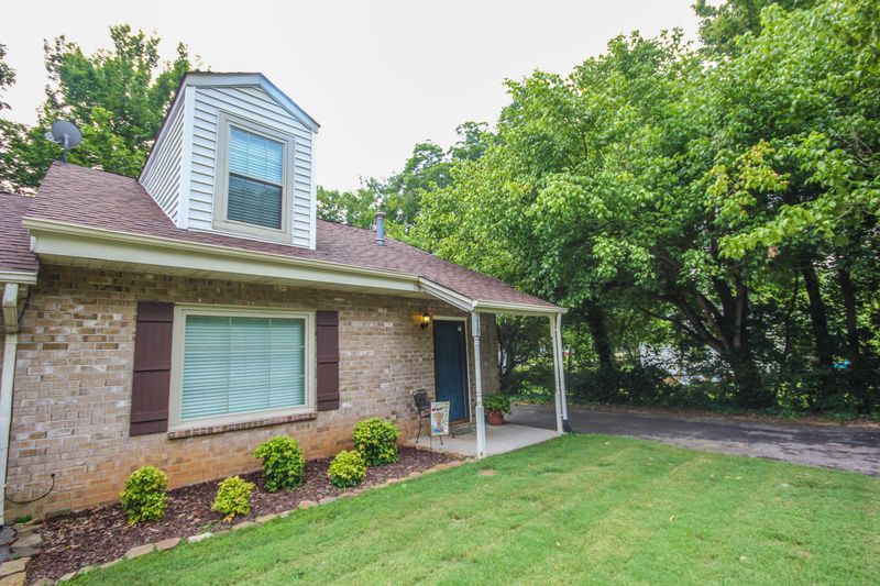 219 Boardman Ave, Maryville, TN 37803