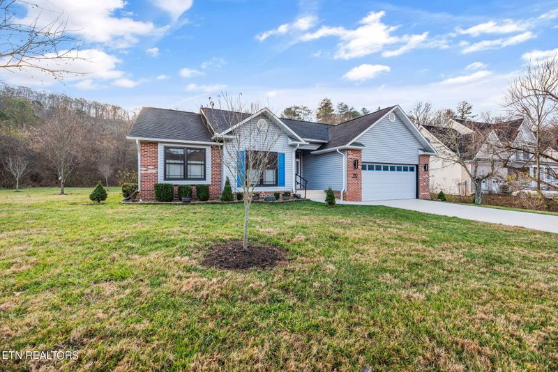 219 Hermitage Blvd, Oak Ridge, TN 37830