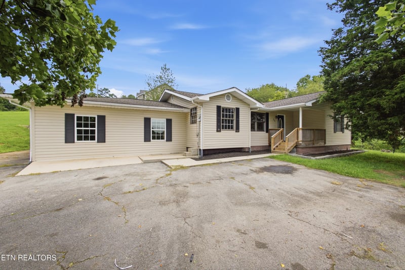 219 High Point Orchard Rd, Kingston, TN 37763