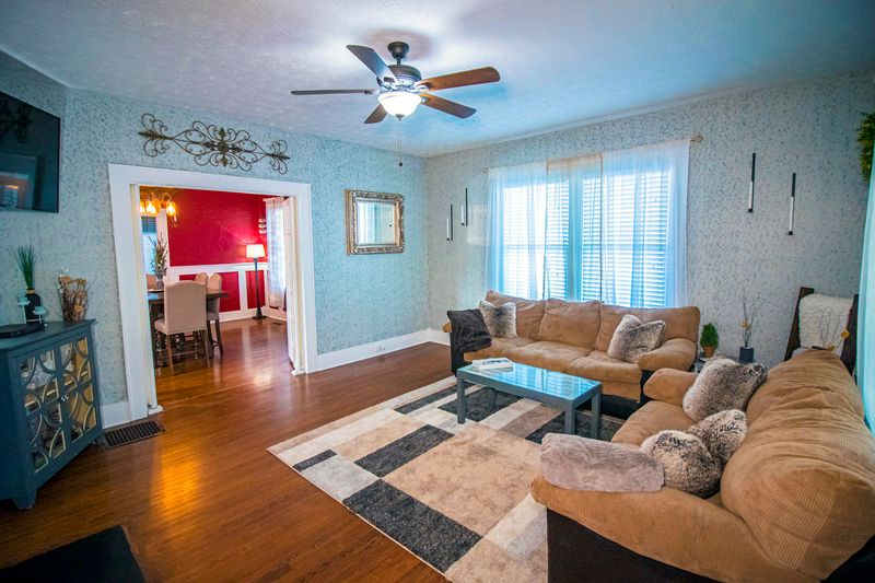 219 Howard St, Clinton, TN 37716