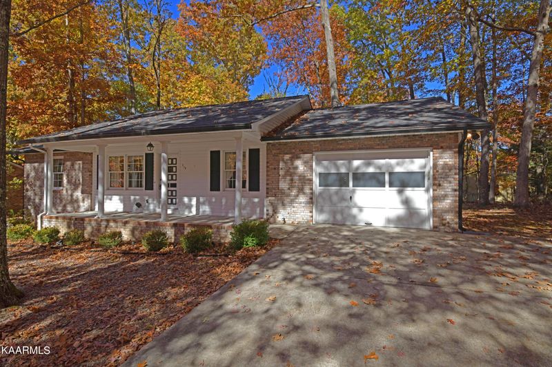 219 Lakeview Dr, Fairfield Glade, TN 38558