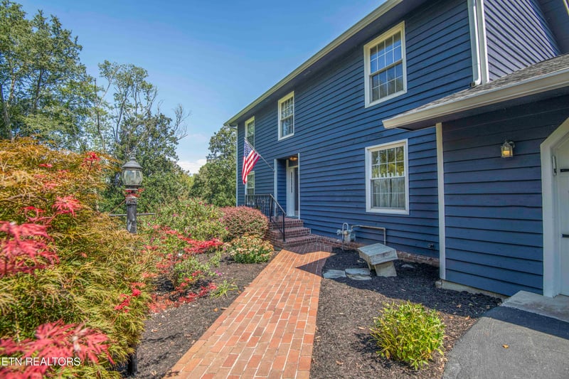 219 Lone Ridge Ln, Clinton, TN 37716