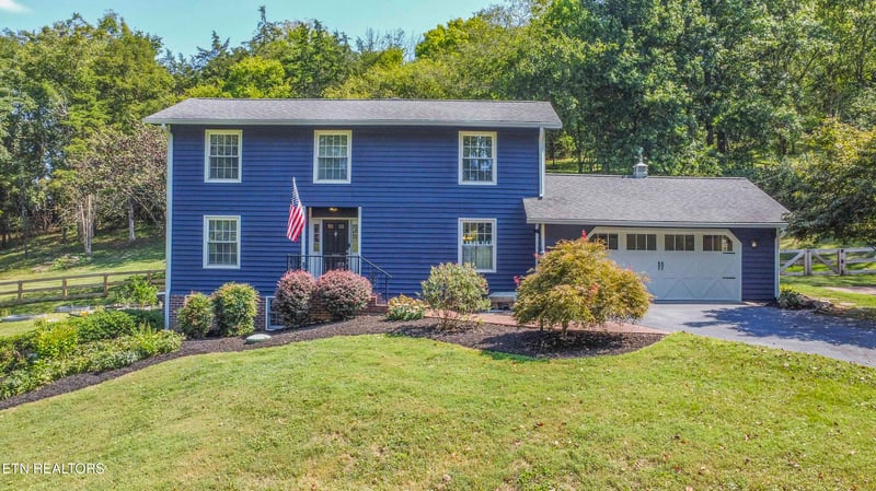 219 Lone Ridge Ln, Clinton, TN 37716