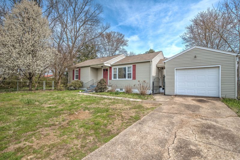 219 Mimosa Cir, Clinton, TN 37716