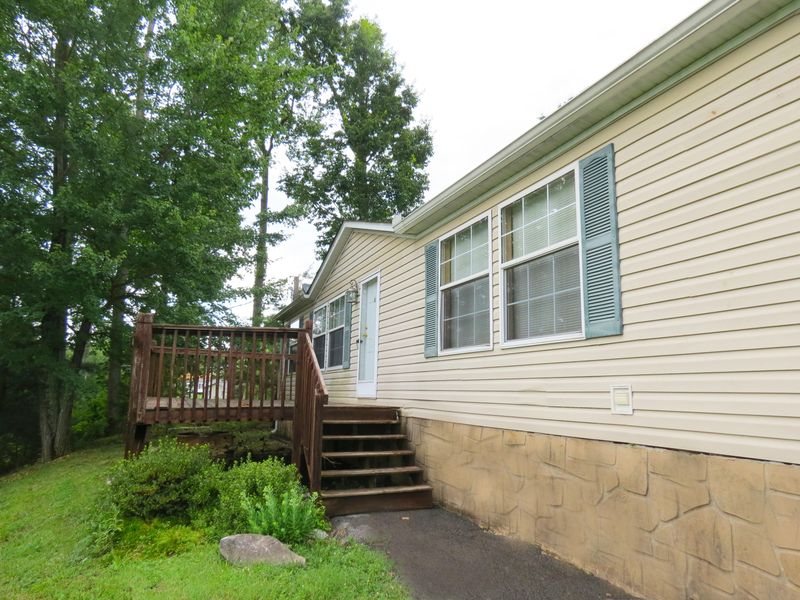 219 Moosetrail Ln, Powell, TN 37849