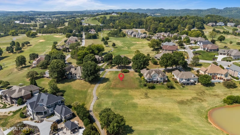 219 Osprey Cir, Vonore, TN 37885