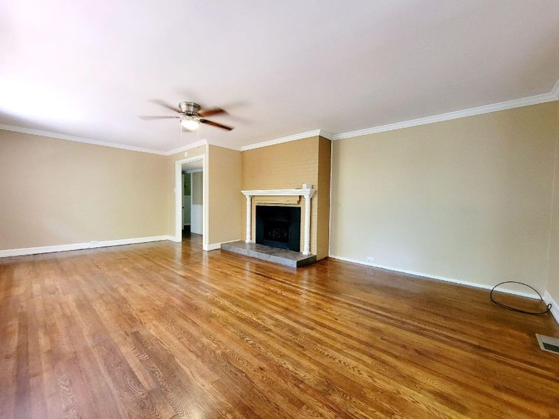 219 Outer Dr, Oak Ridge, TN 37830