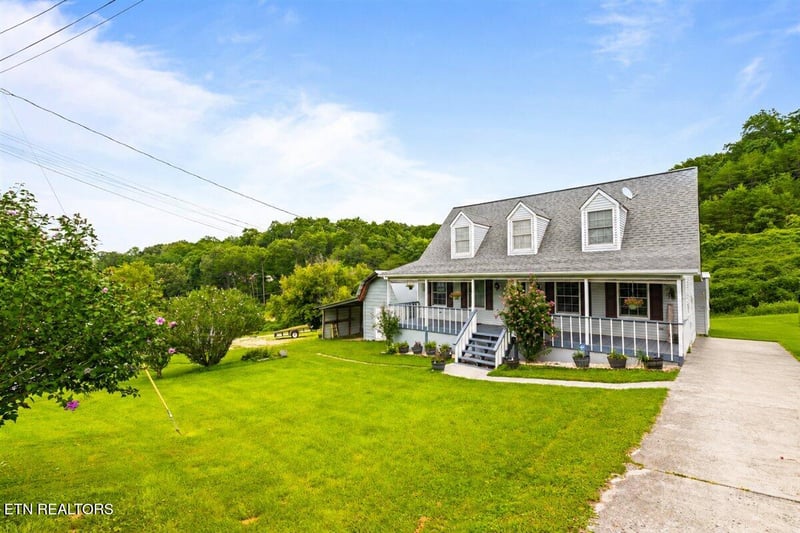 219 Patty Hill Rd, Caryville, TN 37714