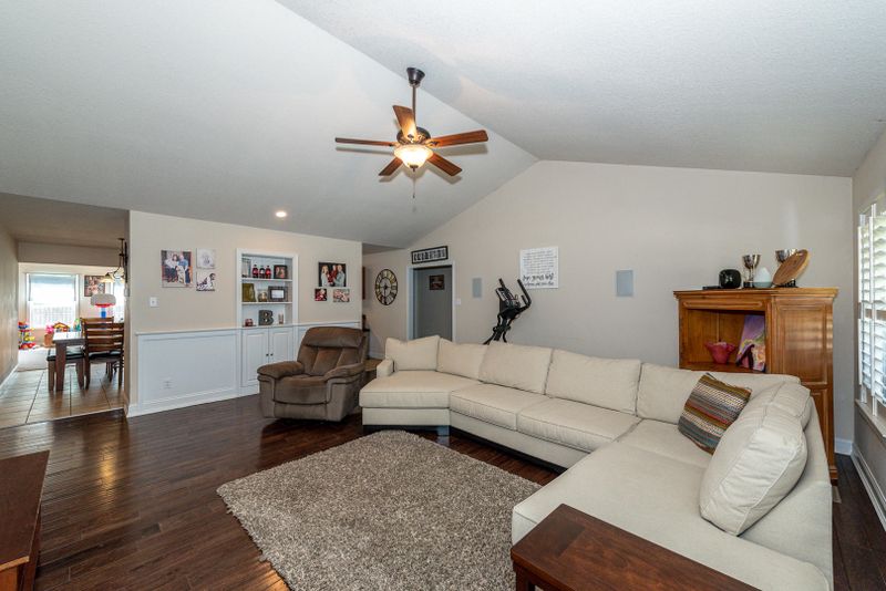 219 Pinecrest Cir, Maryville, TN 37803